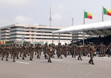 defile-peloton-militaire