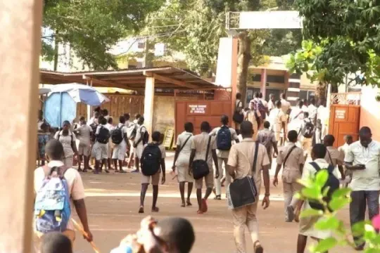eleves-au-college.jpg