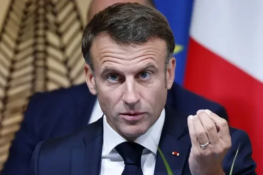 emmanuel-macron-201