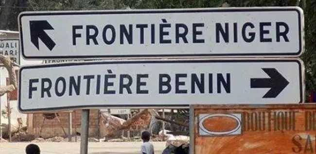 frontiere-benin-niger-enseigne.jpg