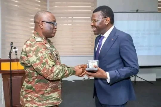 joseph-djogbenou-conference-des-militaires