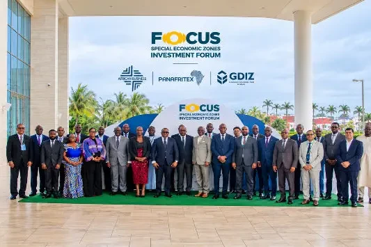 photo-_groupe-forum-investissement-focus-visite-gdiz